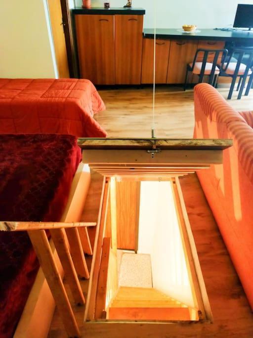Lovely 1 Room Bedroom Loft, 20 Mins To Bgy Airport Pradalunga Exterior foto